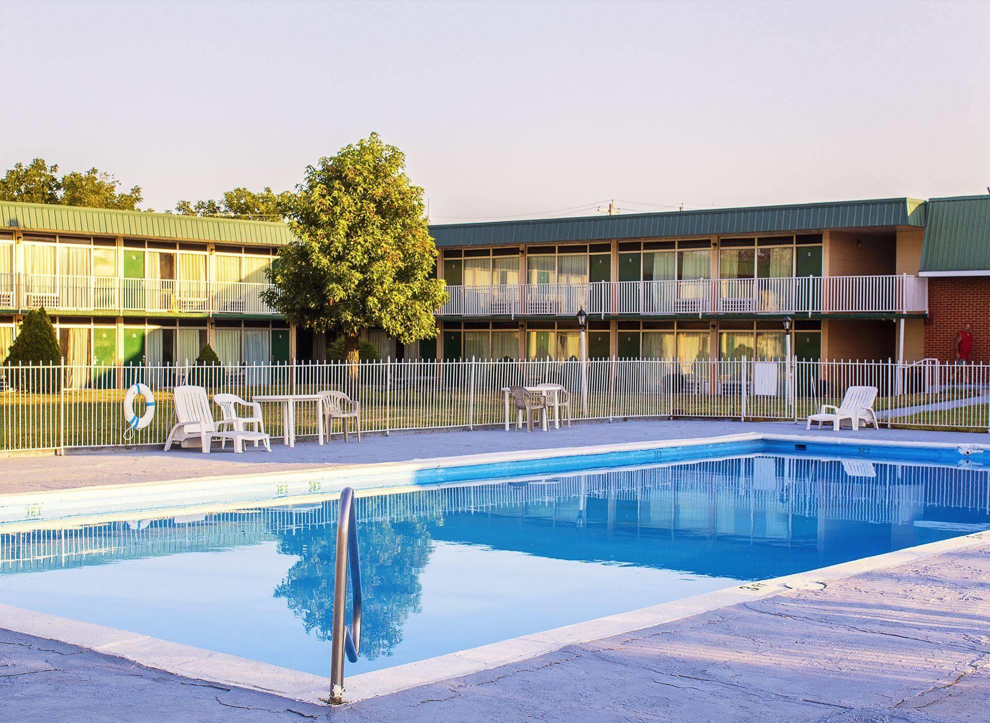 Budget Host Inn Lebanon Exterior foto